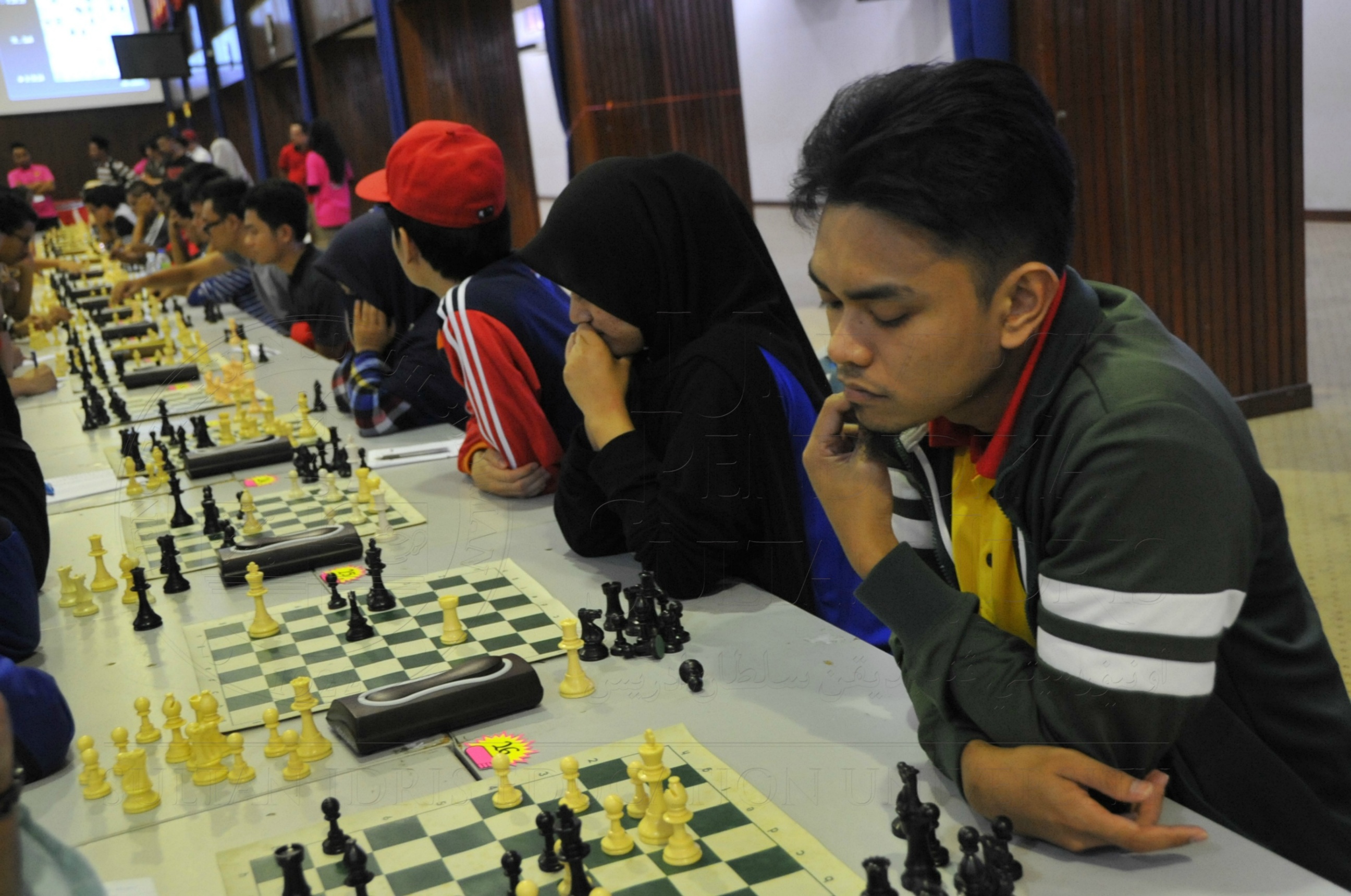 PRO15 158 CATUR HAS 9255